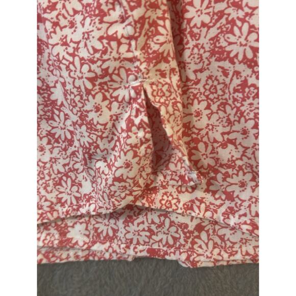 Basic Editions Plus Size 4X Red Floral Print Short Sleeve Button Down - Picture 6 of 8